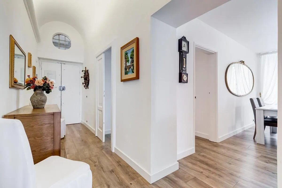 Living Rome Repubblica Apartment