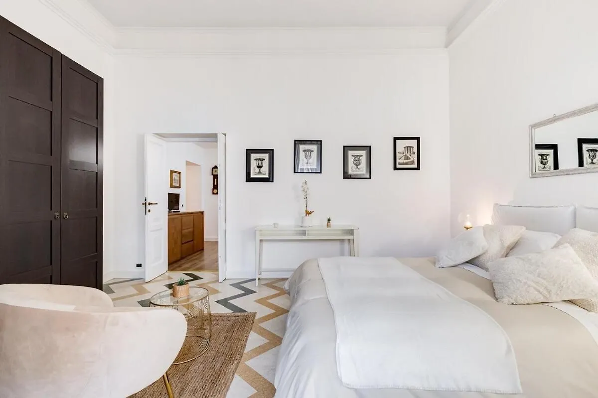 Living Rome Repubblica Apartment