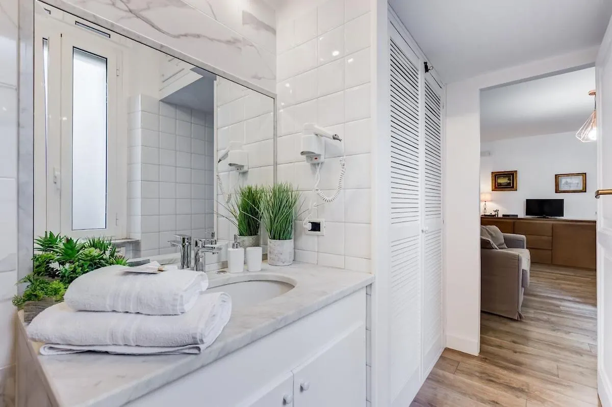 Living Rome Repubblica Apartment